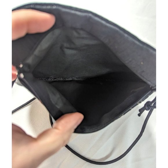 NWOT Helen's Daughters Lake Pouch Round Bottom Crossbody Purse - Picture 5 of 5